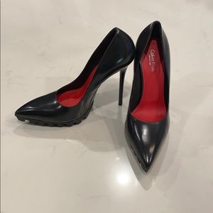 Calvin Klein Collection Black pumps
